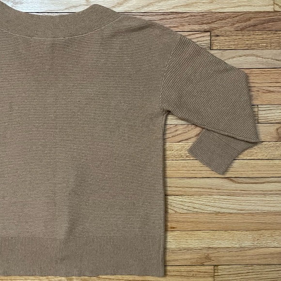 White House Black Market - Sweater - Picture 10 of 11